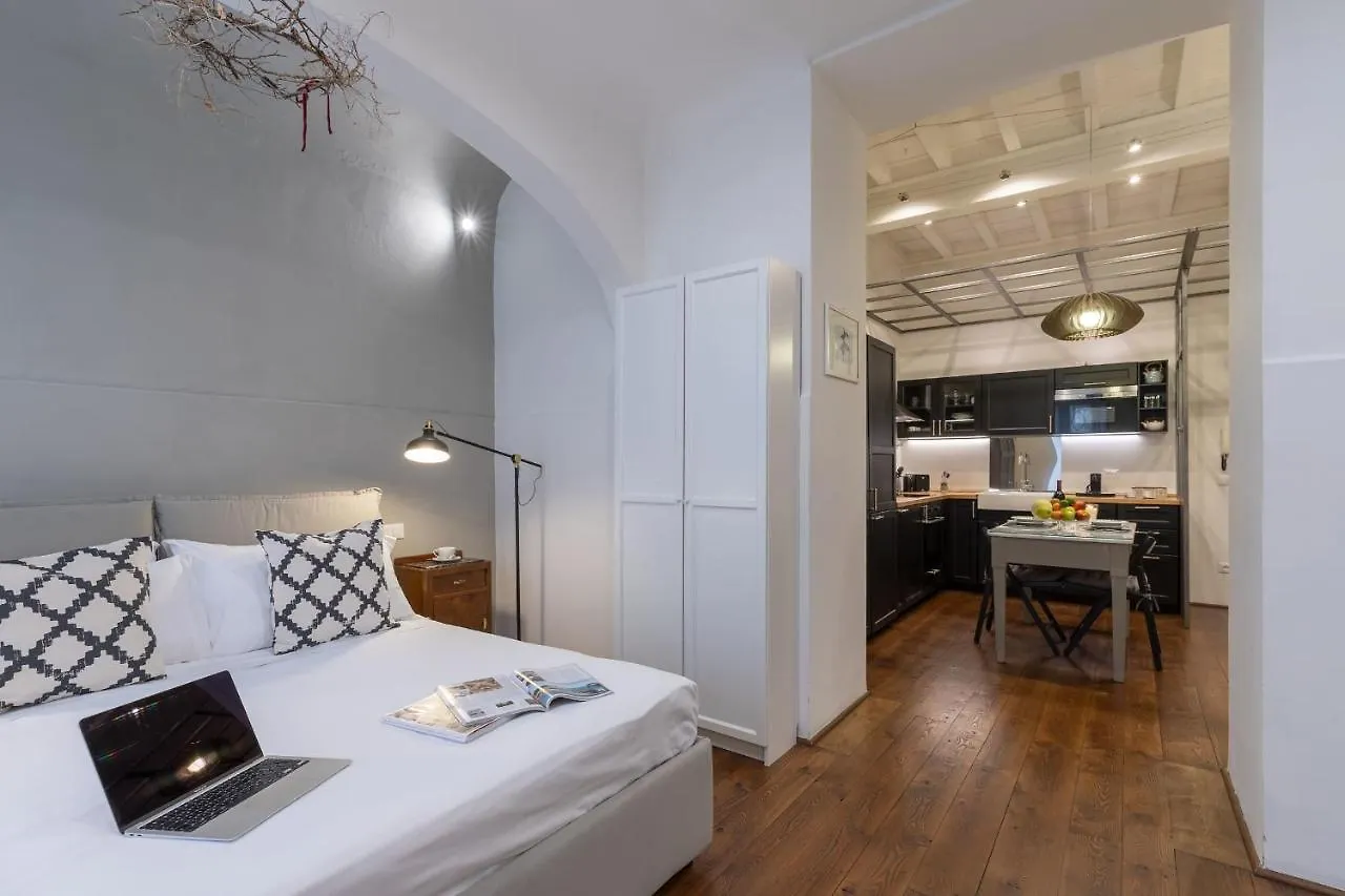 Boboli Suite-Hosted By Sweetstay Florence 0*,